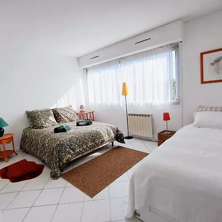 Apartment Exceptionnel T2 A Quelques Pas De La Mer Et Du Port D'hyeres Lesclesdenicole