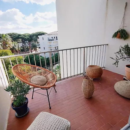 Exceptionnel T2 A Quelques Pas De La Mer Et Du Port D'hyeres Lesclesdenicole Appartement *